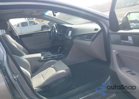 2017 Hyundai Sonata Sport z USA, uszkodzony, nr VIN 5NPE34AF0HH587631